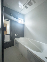 nώʐ^
؃^Cv̗B
[݂̂O[ANZgň̔S₹X^CbVȃvCx[gԂɁB