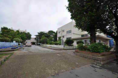 �K�u����ꏬ�w�Z