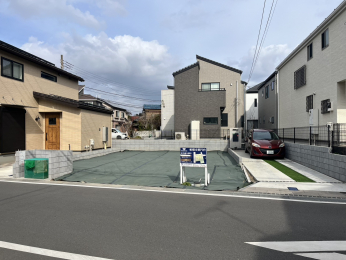 ���n�ʐ^�@2026�N2��
���z�����Ȃ����n
���D�݂̃n�E�X���[�J�[�Ō��ݏo���܂��B